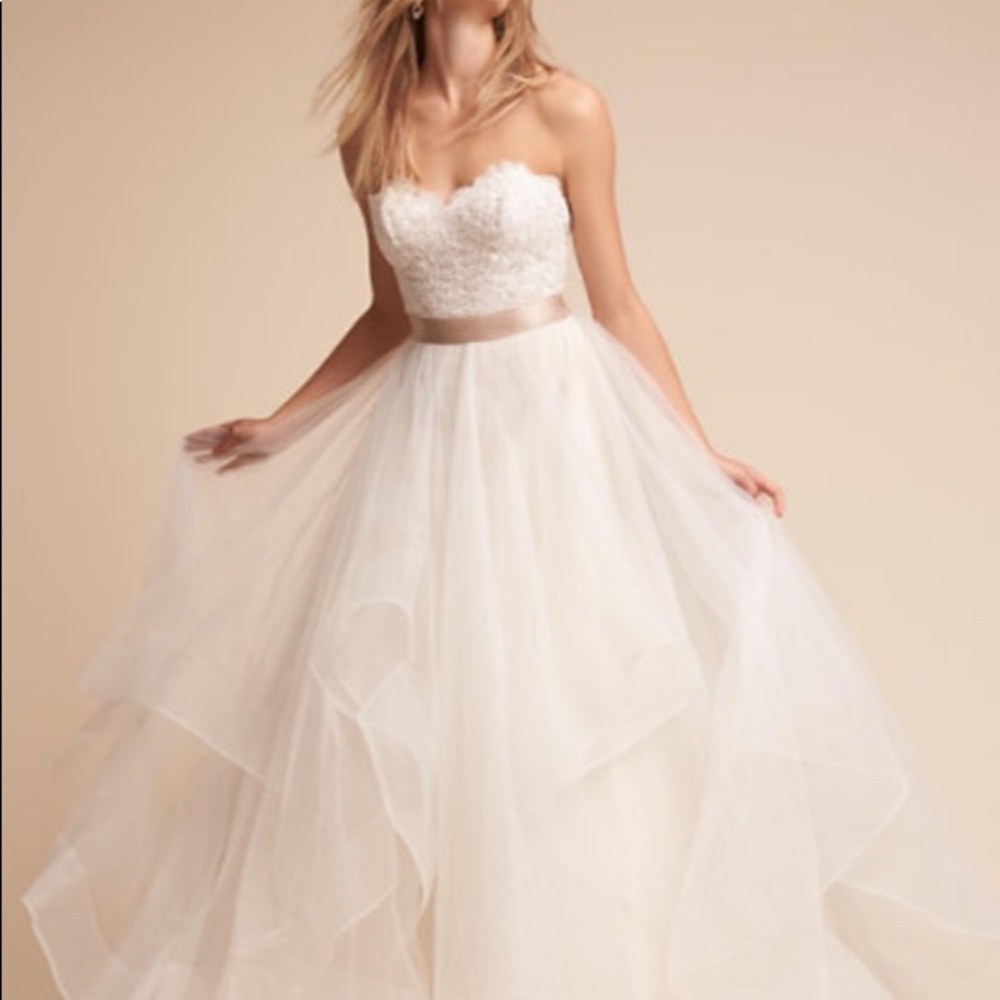 Wedding dress